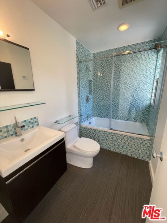 Bathroom, Glass Shower, Interior, Recessed Lighting, Tile Countertops