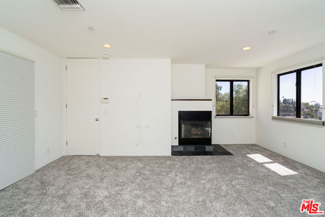 Empty room, Fireplace, Interior, Recessed Lighting