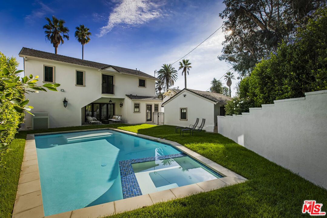 Backyard, Exterior, Pool