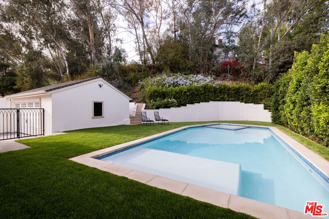 Backyard, Exterior, Pool