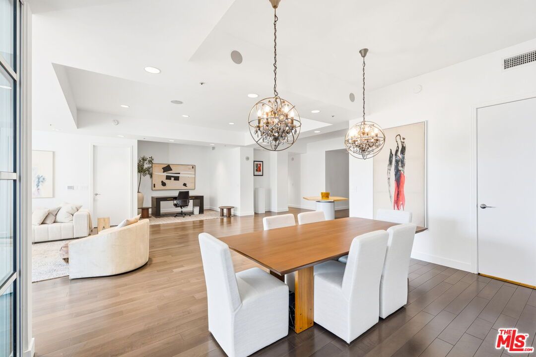 Chandelier, Dining room, Interior, Living room, Pendant Lights, Recessed Lighting, Wood Texture Flooring
