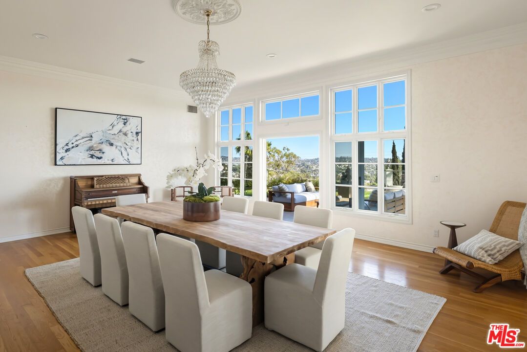 Chandelier, Dining room, Interior, Recessed Lighting, Wood Texture Flooring