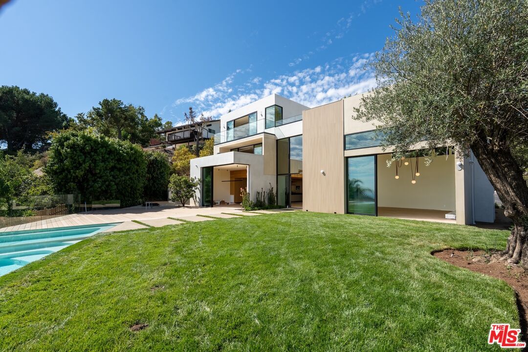 Backyard, Exterior, Pool