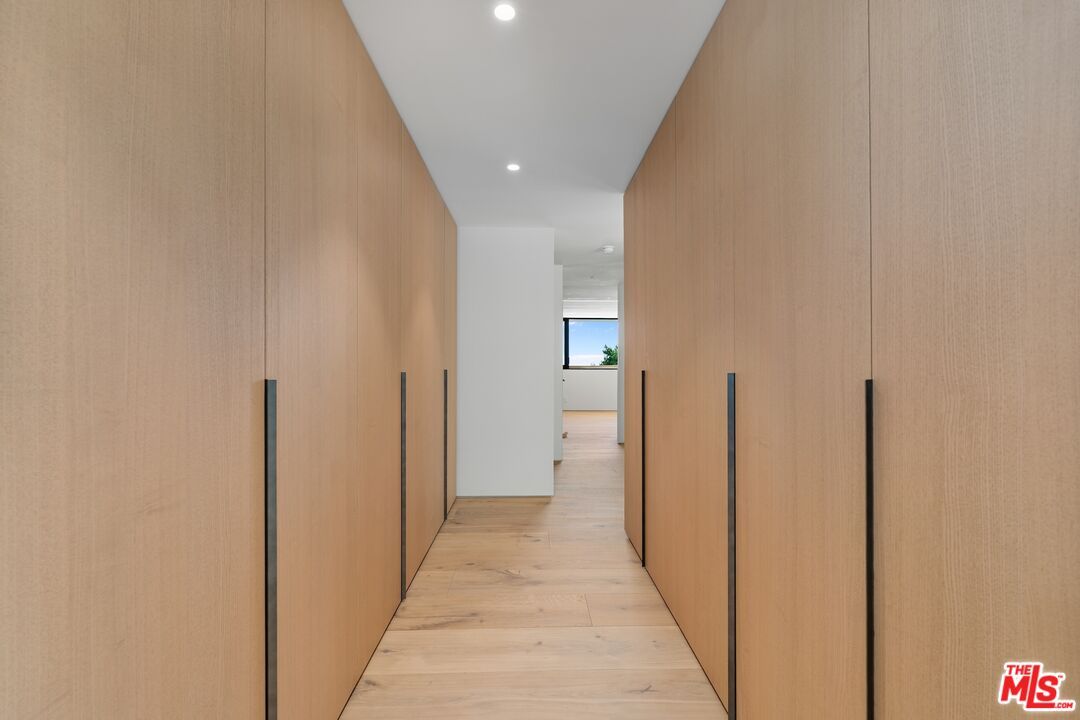 Interior, Recessed Lighting, Wood Texture Flooring, Wooden Walls