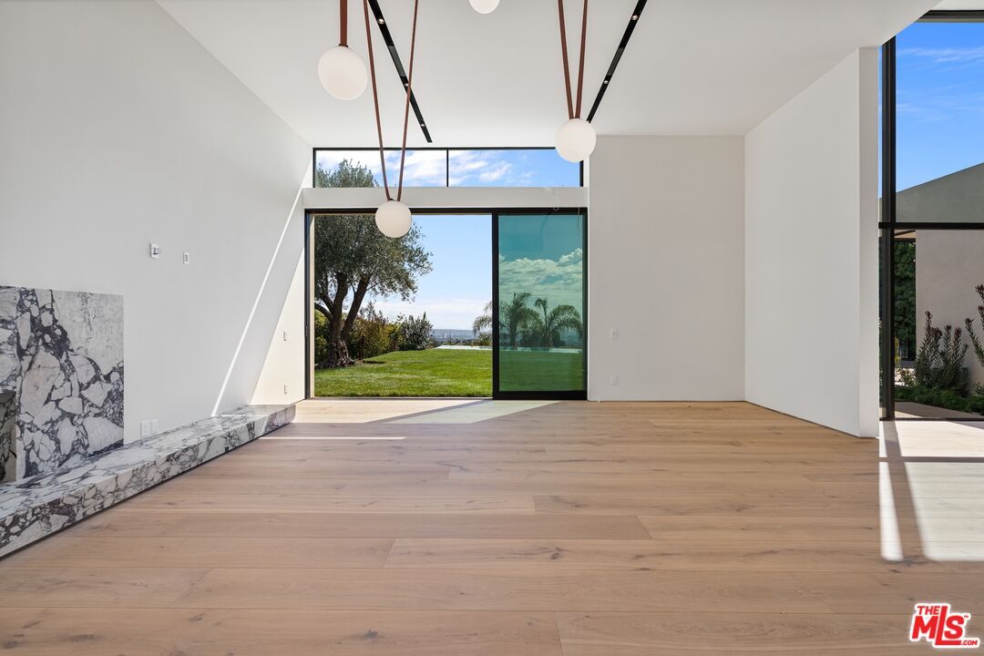 Empty room, Interior, Pendant Lights, Wood Texture Flooring