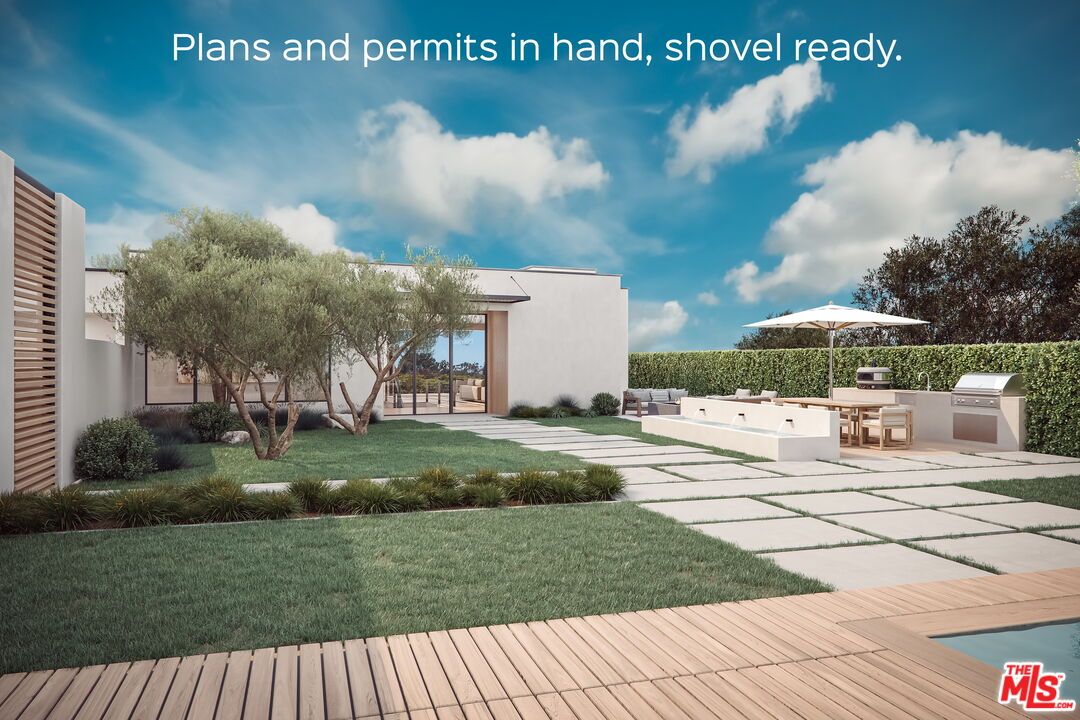 Backyard, Exterior, Outdoor Kitchen