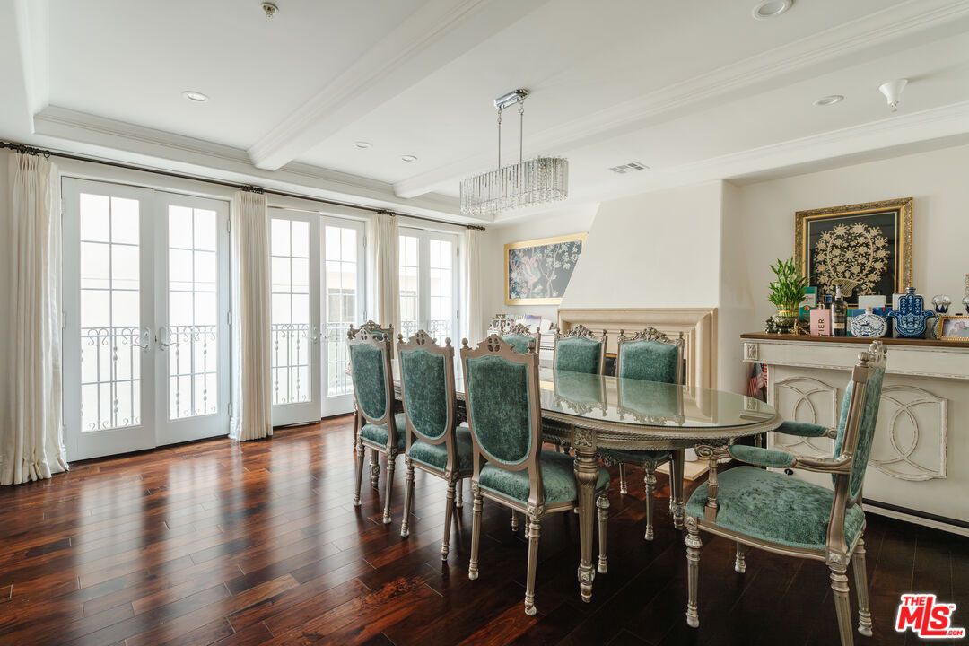 Dining room, Interior, Pendant Lights, Recessed Lighting, Wood Texture Flooring