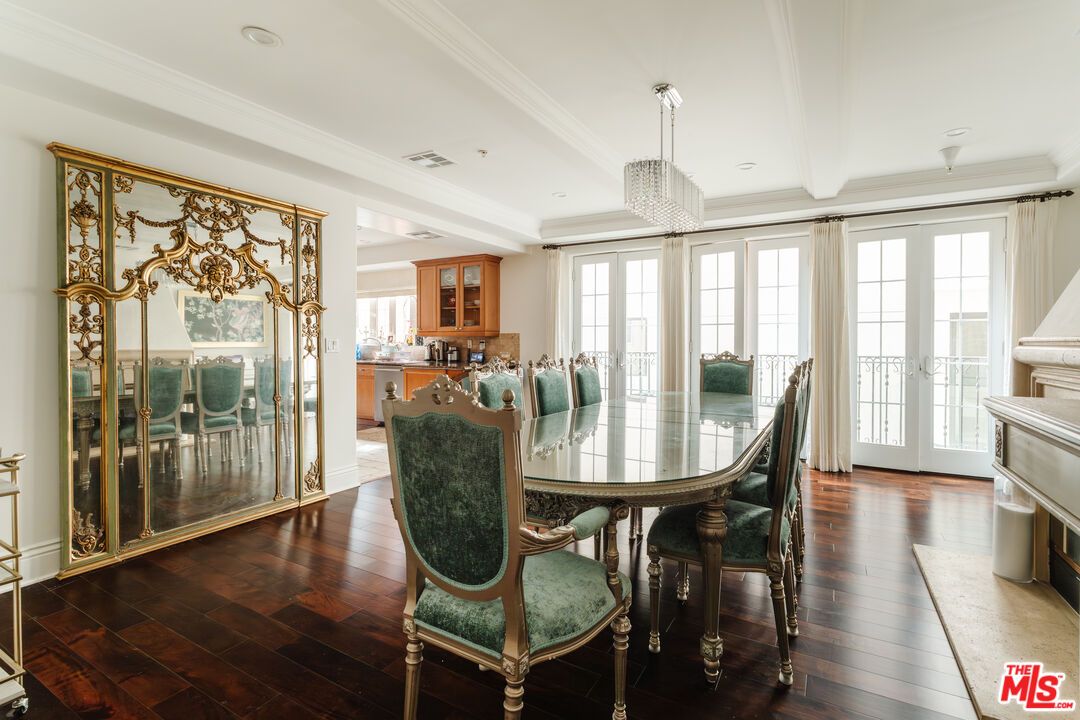 Dining room, Fireplace, Interior, Pendant Lights, Recessed Lighting, Wood Texture Flooring