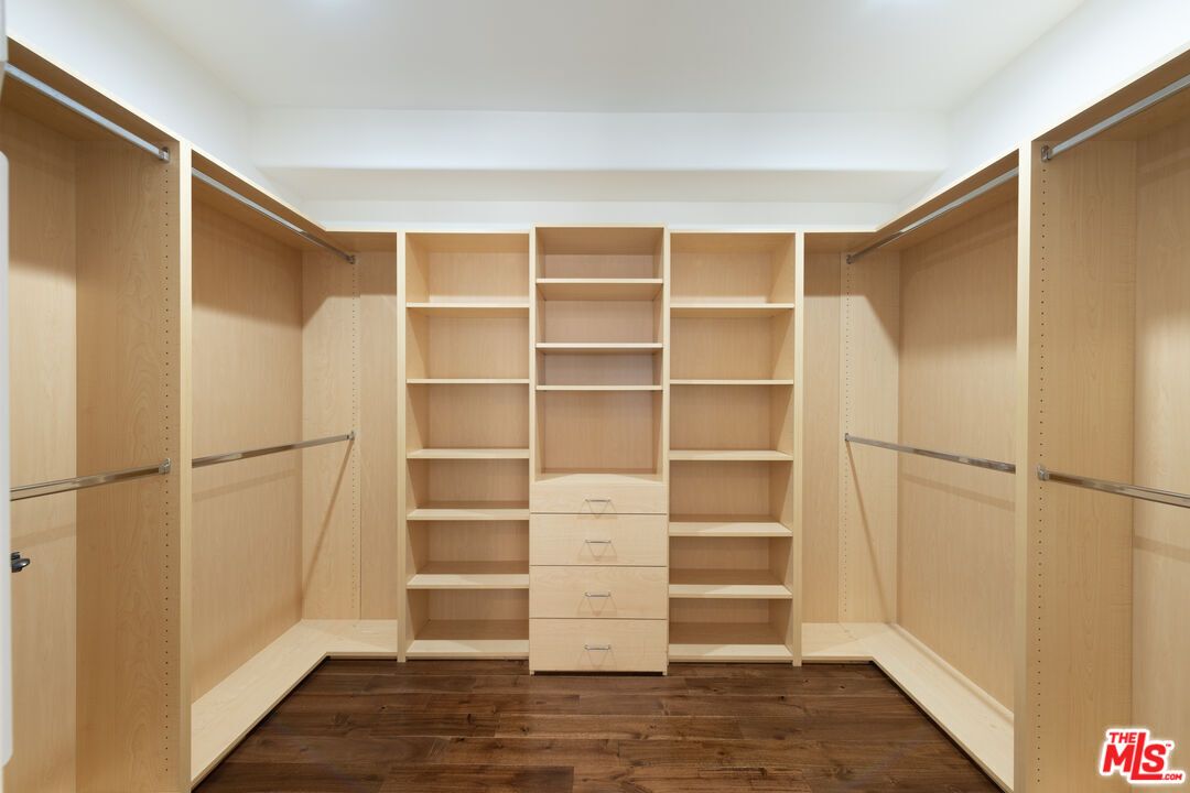 Interior, Recessed Lighting, Walk-in Closets, Wood Texture Flooring