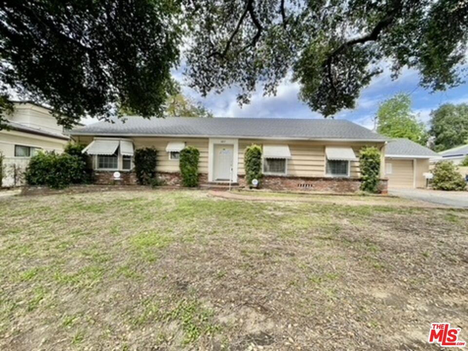 Attached, Backyard, Exterior, Facade, Ranch