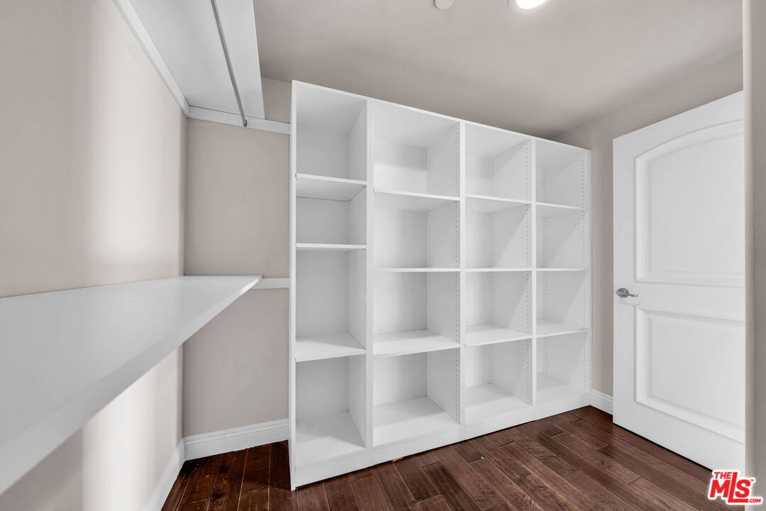 Interior, Recessed Lighting, Walk-in Closets, Wood Texture Flooring