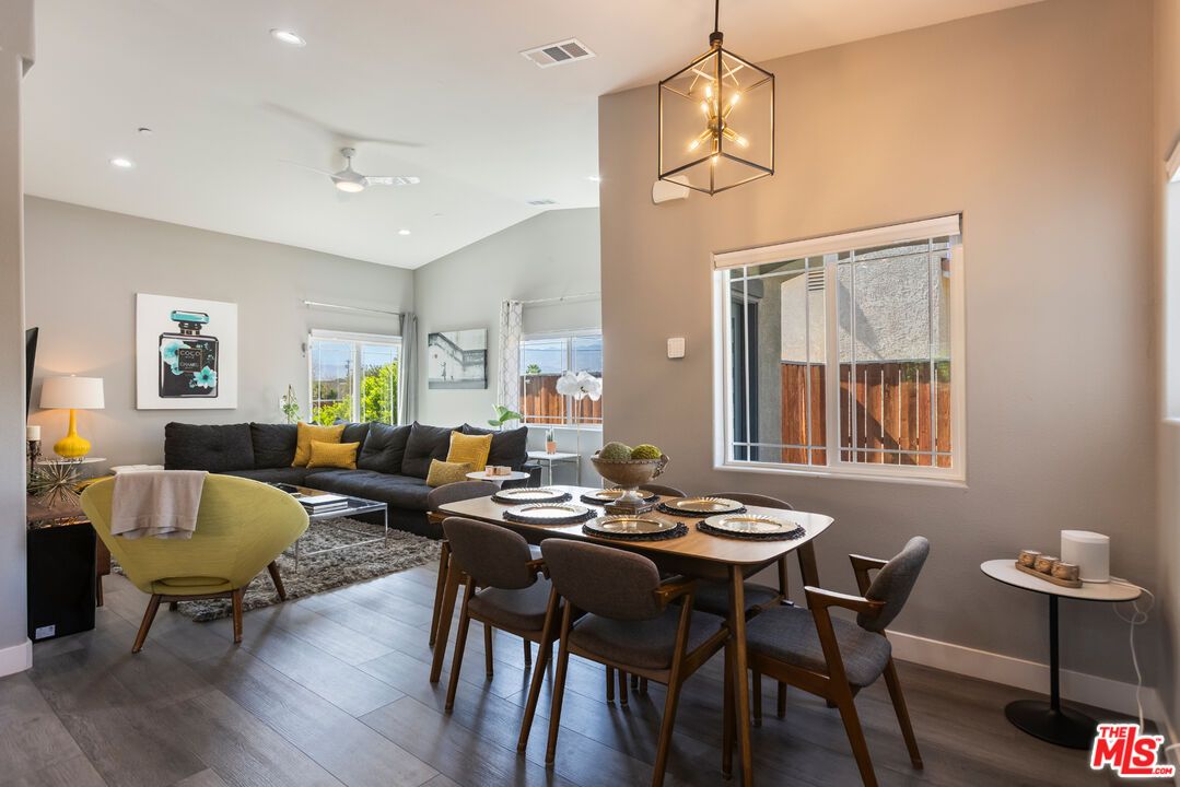 Dining room, Interior, Living room, Pendant Lights, Recessed Lighting, Wood Texture Flooring