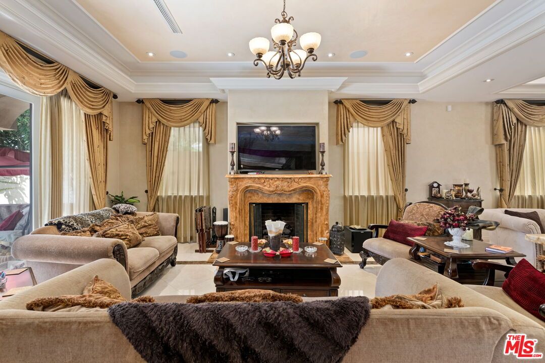 Chandelier, Fireplace, Interior, Living room, Recessed Lighting