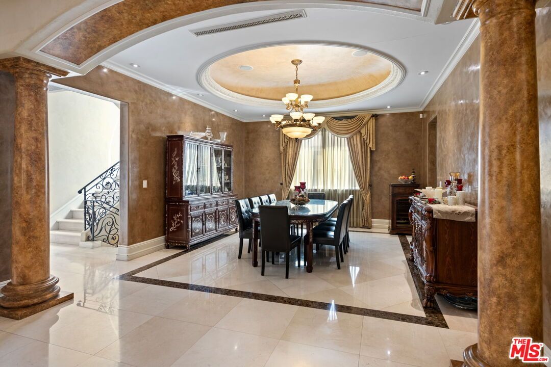 Chandelier, Dining room, Interior, Recessed Lighting