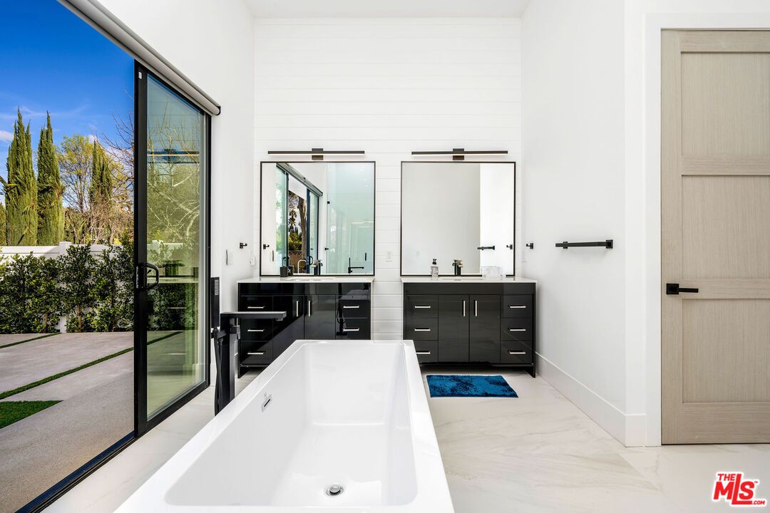 Bathroom, Dual Sink Vanities, Interior, Marble