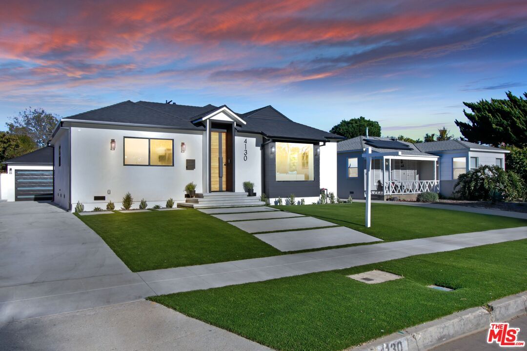 Backyard, Exterior, Facade, Farmhouse