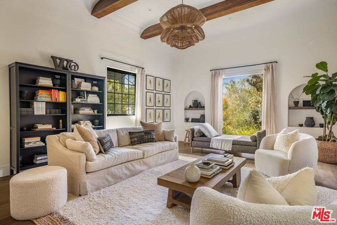 Interior, Living room, Pendant Lights, Recessed Lighting, Wooden Beams, Wood Texture Flooring
