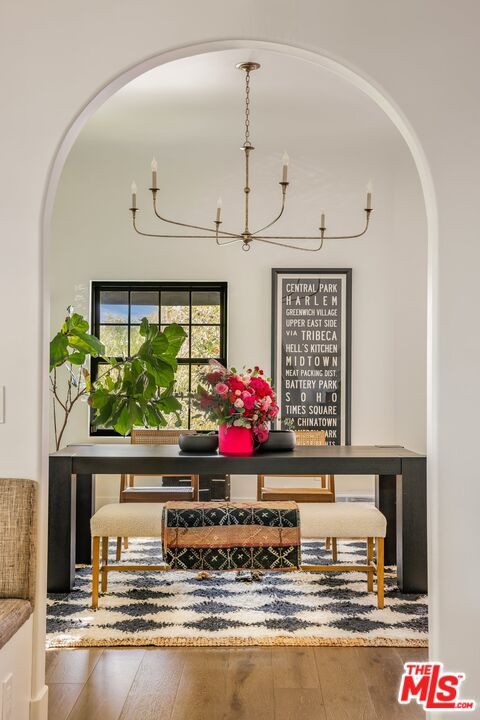 Chandelier, Dining room, Interior