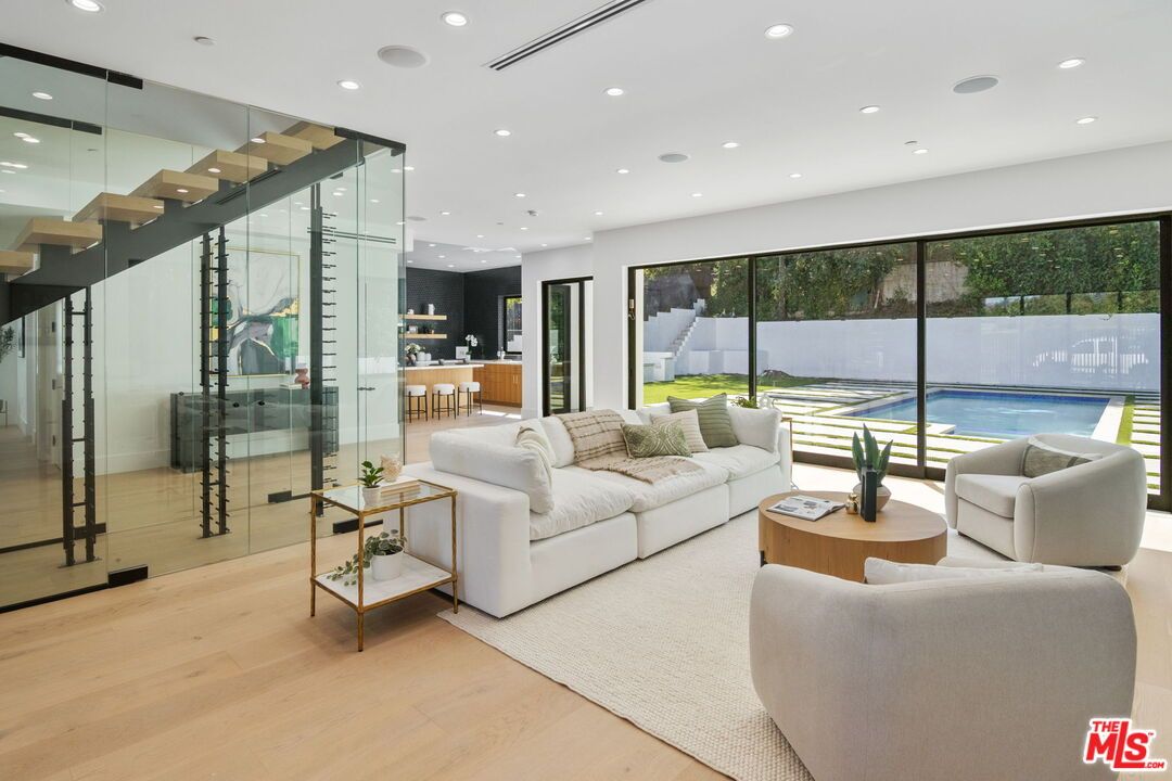 Dining room, Interior, Living room, Recessed Lighting, Wine Storage, Wood Texture Flooring