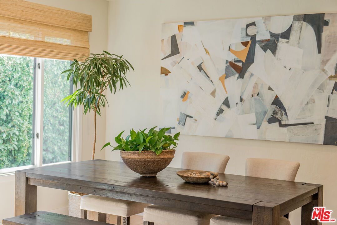 Dining room, Interior