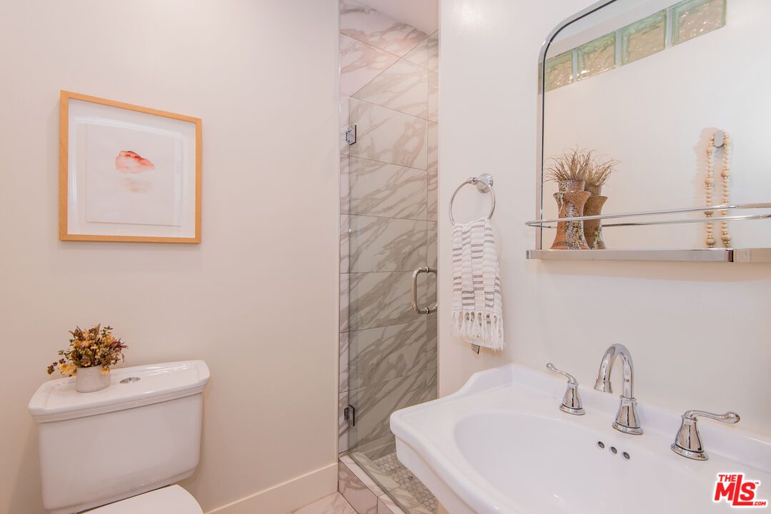 Bathroom, Interior, Marble, Marble Walls