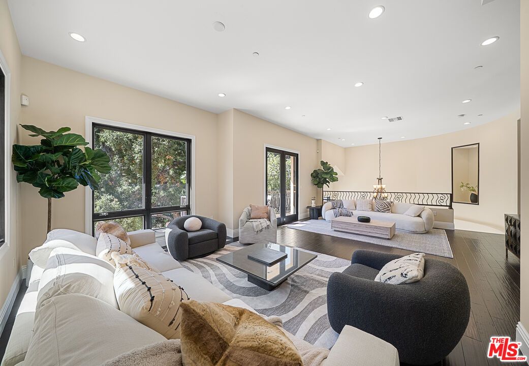 Chandelier, Interior, Living room, Recessed Lighting, Wood Texture Flooring