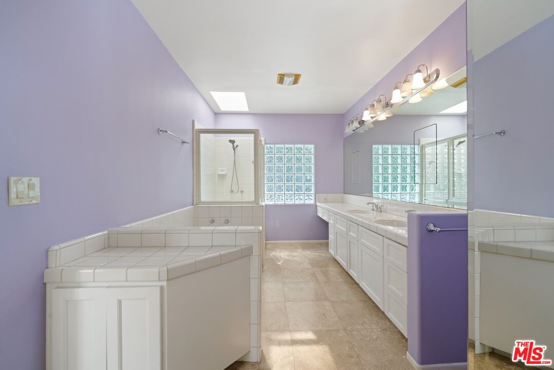 Bathroom, Interior, Tile Countertops