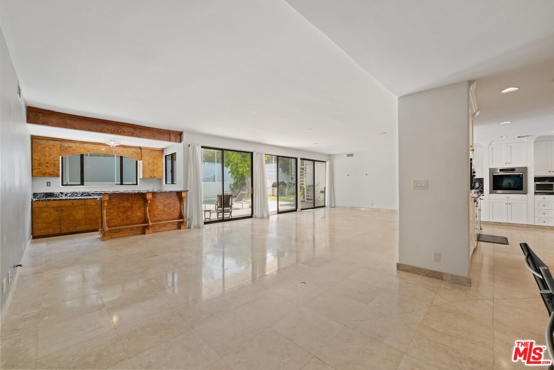 Empty room, Interior, Kitchen, Recessed Lighting