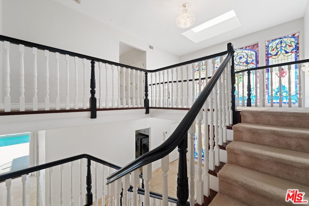 Chandelier, Interior