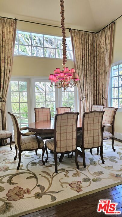 Chandelier, Dining room, Interior, Wood Texture Flooring