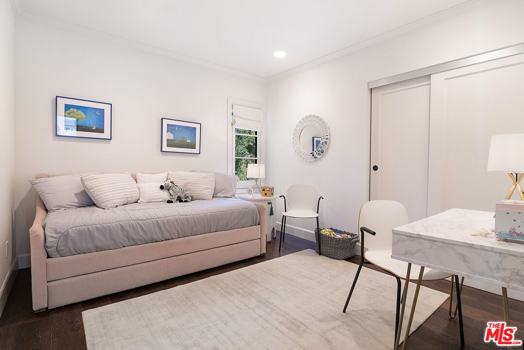 Bedroom, Home Office, Interior, Recessed Lighting, Wood Texture Flooring