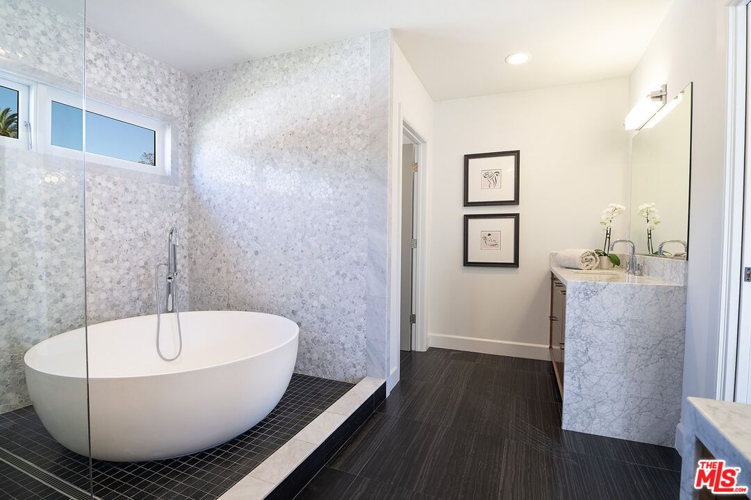 Bathroom, Free Standing Baths, Glass Shower, Interior, Marble Walls, Recessed Lighting