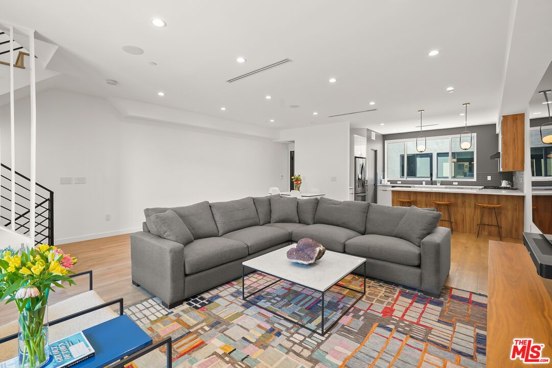 Interior, Kitchen, Living room, Pendant Lights, Recessed Lighting, Stainless Steel Appliances, Wood Texture Flooring