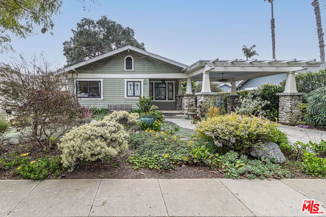 Exterior, Facade, American Craftsman