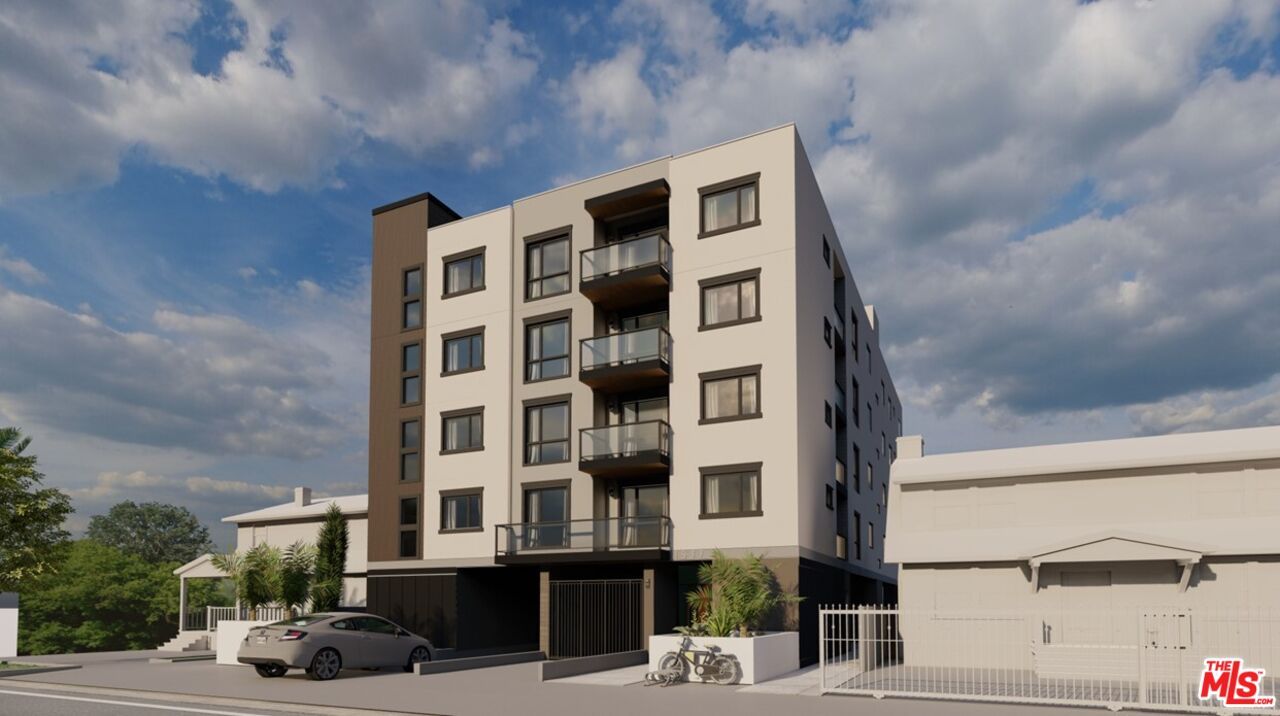 Exterior, Facade, Condo Building