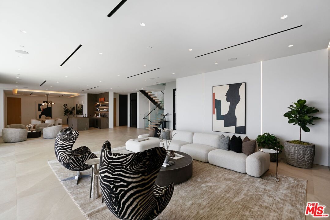 Interior, Living room, Pendant Lights, Recessed Lighting
