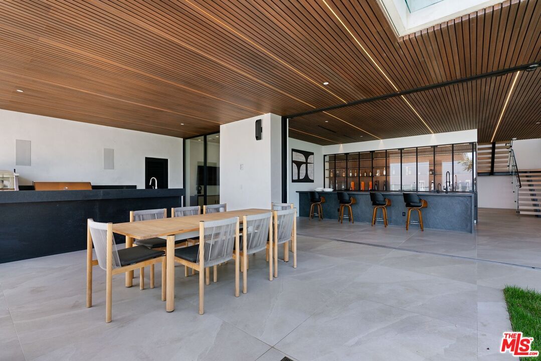 Dining room, Interior, Recessed Lighting, Wooden Ceilings
