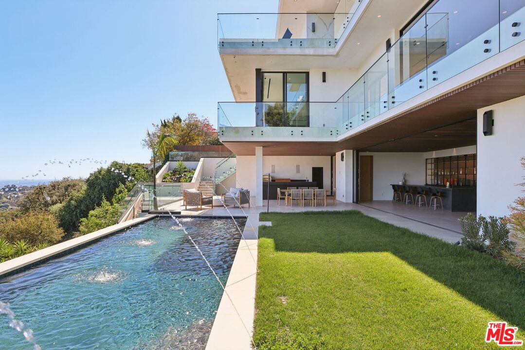 Backyard, Exterior, Pool