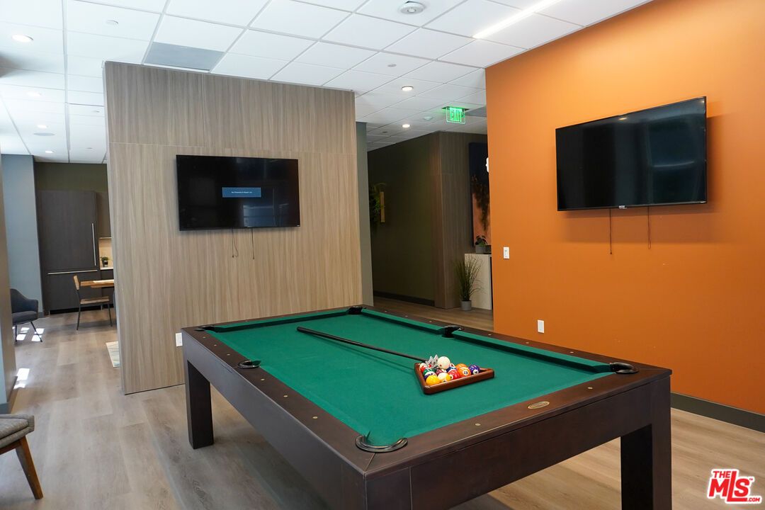 Billiard Table, Game Room, Interior, Recessed Lighting, Wood Texture Flooring