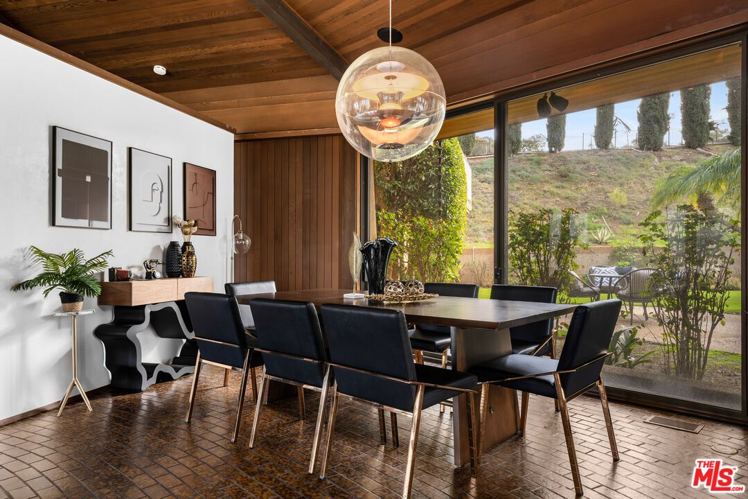 Dining room, Interior, Pendant Lights, Wooden Ceilings