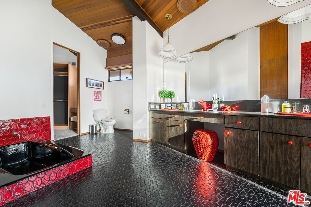 Bathroom, Interior, Pendant Lights, Wooden Ceilings