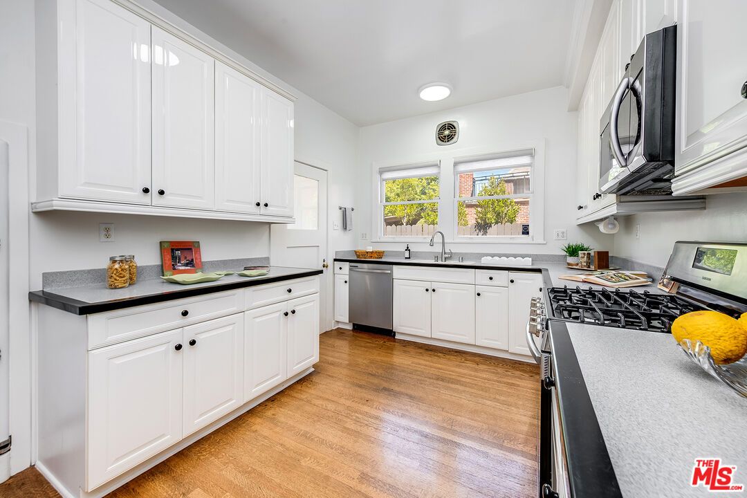 DE Listing image placeholder