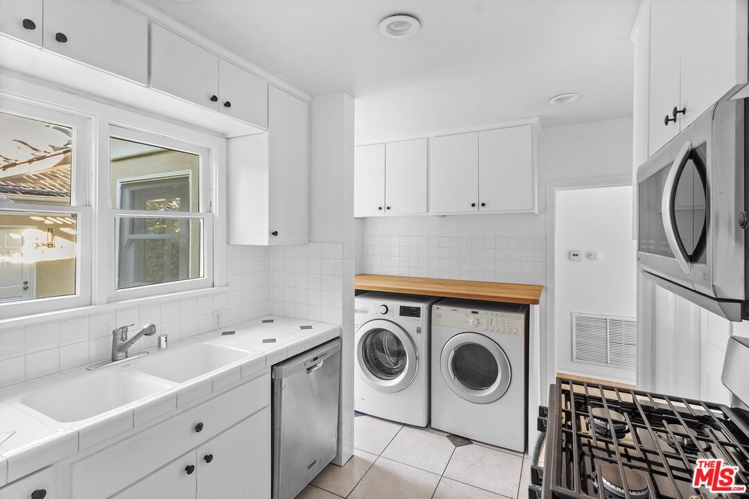 Interior, Recessed Lighting, Washer