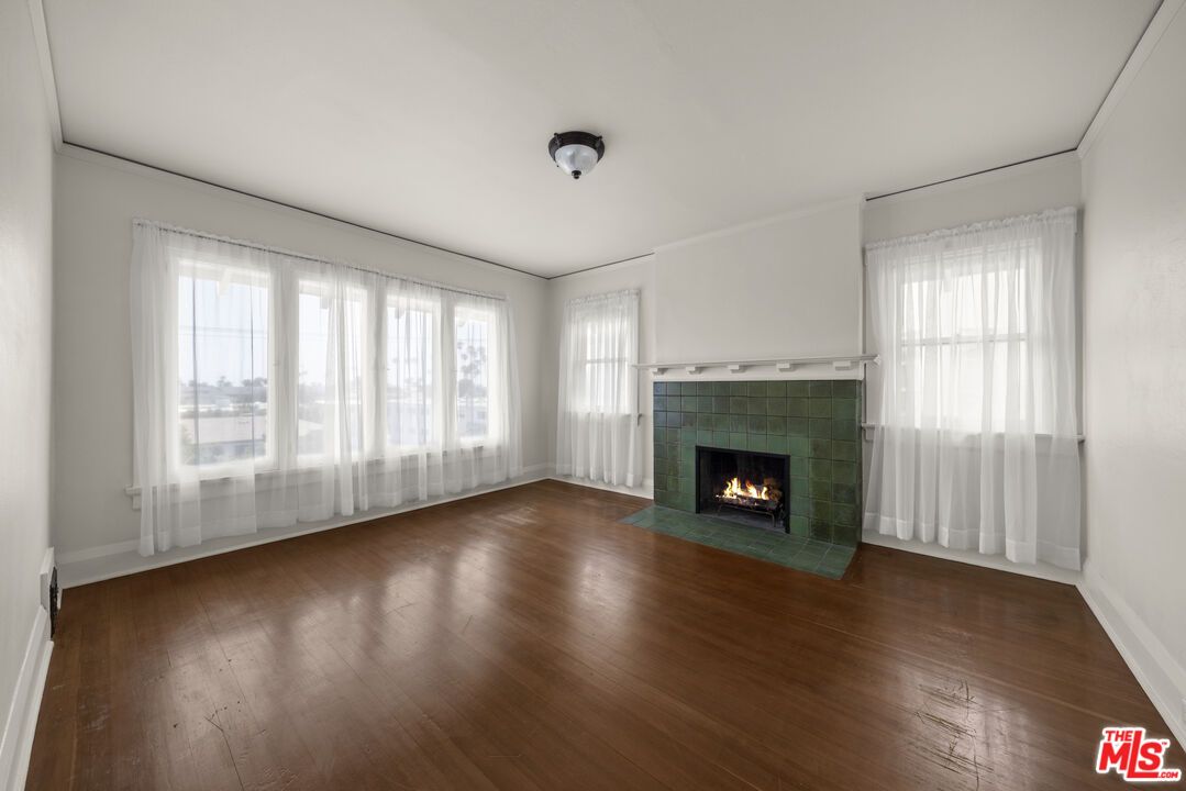 Empty room, Fireplace, Interior, Wood Texture Flooring