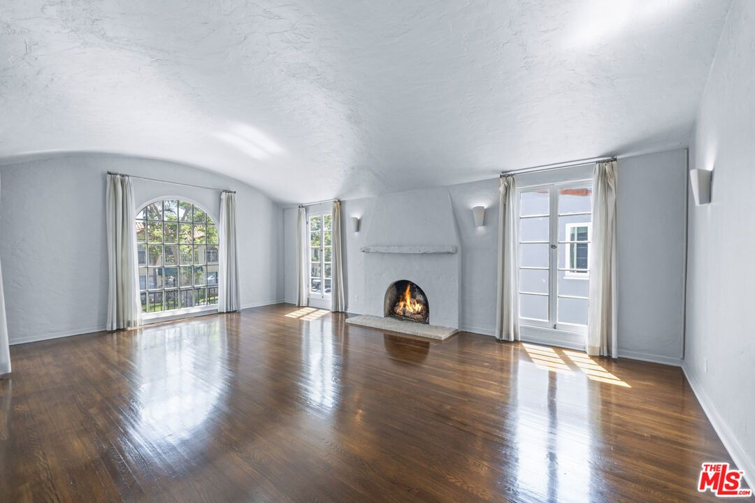 Empty room, Fireplace, Interior, Wood Texture Flooring