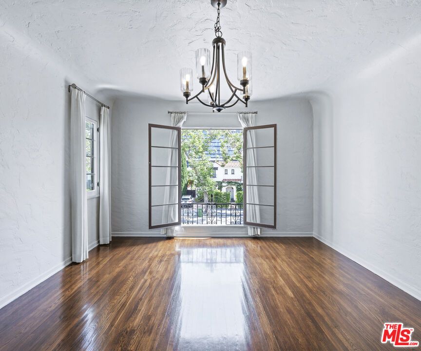 Chandelier, Empty room, Interior, Wood Texture Flooring