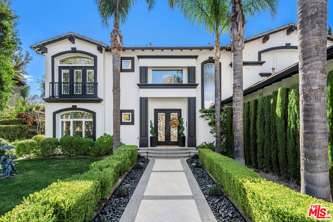 Backyard, Exterior, Facade, Spanish Mediterranean