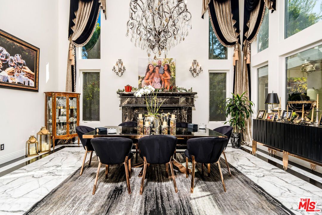 Chandelier, Dining room, Interior, Marble