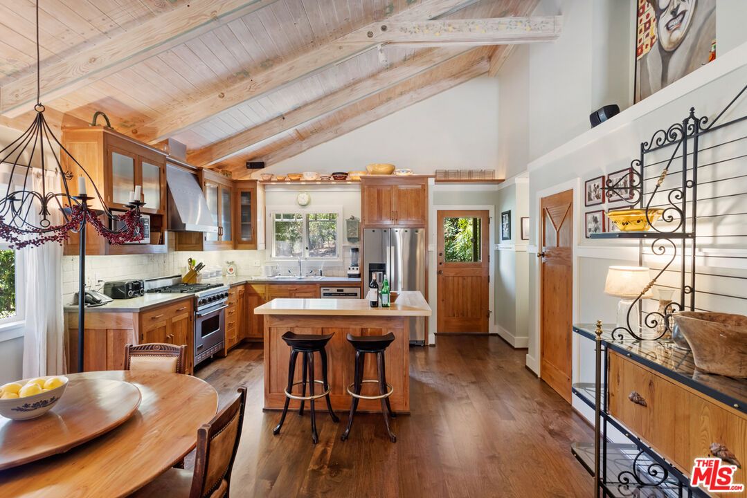 Interior, Kitchen, Stainless Steel Appliances, Wooden Beams, Wooden Ceilings, Wood Texture Flooring