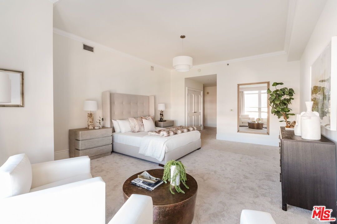 Bedroom, Interior, Pendant Lights